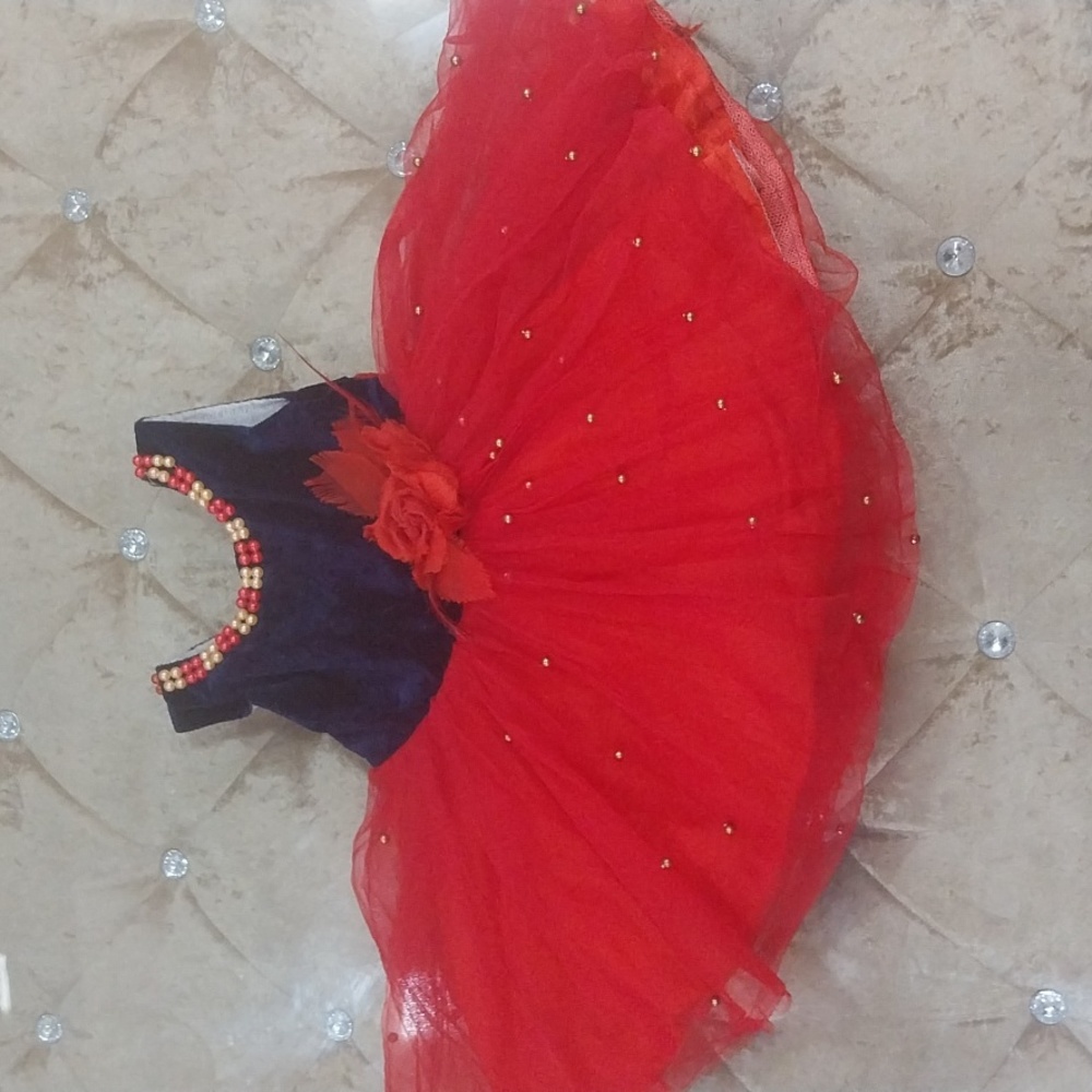 Kids partywear frock - Picture 1 of 4